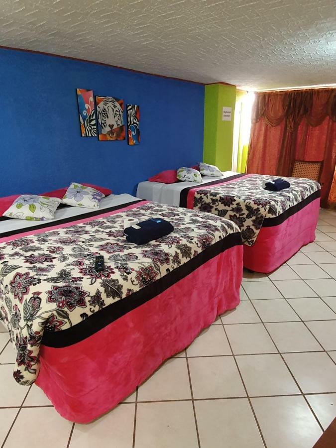 Hotel Kasa Kamelot 2 Quetzaltenango Exterior foto